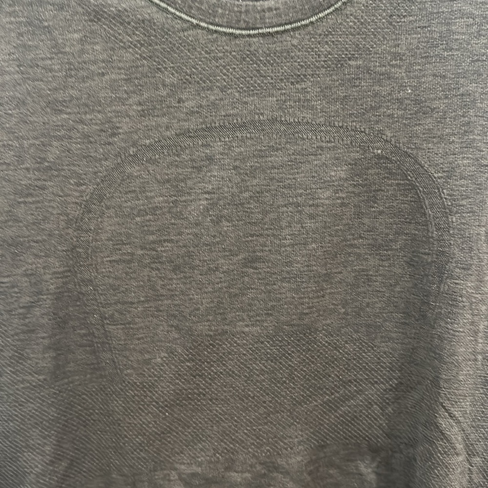 (6006)  🍋 LULULEMON RUN: Swiftly Tech Long Sleeve Crew Sz 10 EUC - Picture 8 of 10